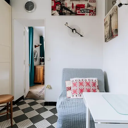 Nid Douillet Au Coeur Du Quartier Montparnasse